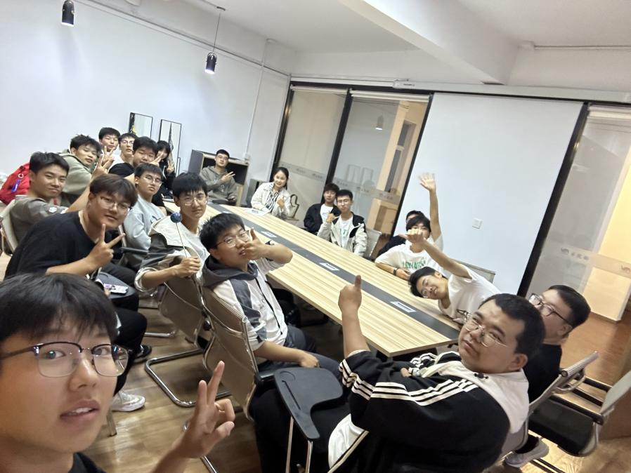 思政部教师与异科学生的破冰见面会