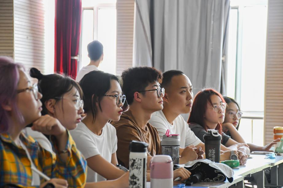扎实抓好主题教育 为奋进新征程凝心聚力