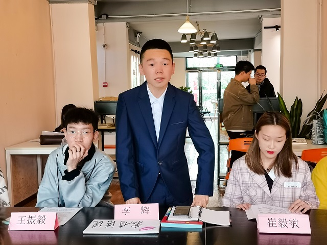 感受思维攻辩 体会表达魅力——第四季我有话说辩论会第1期